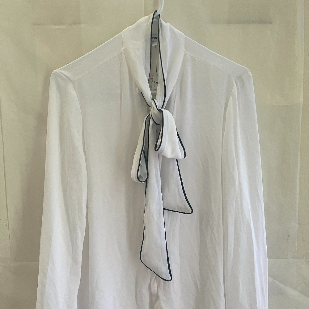 Long Sleeve Tie Neck Relaxed Blouse
